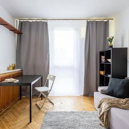 Urban Chic - One Bedroom - - Zelazna Warsaw